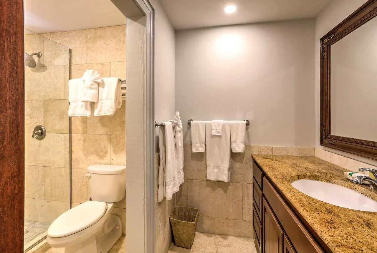 Apartment Luxury St Thomas Condo Ocean View And Beach Access Nazareth